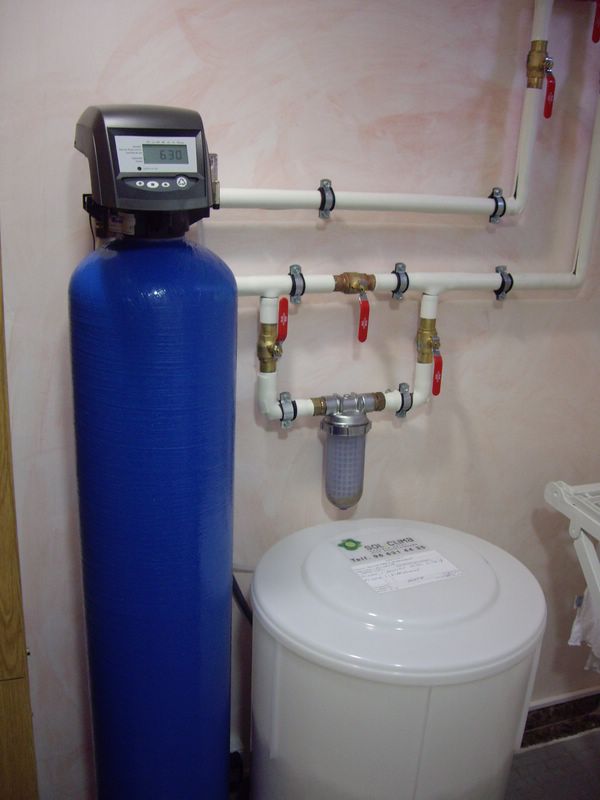 Un descalcificador de agua para proteger tus instalaciones en bodega -  Sefiltra